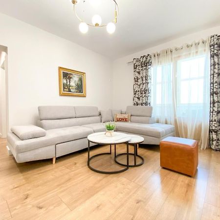 Block Inn Apartments Tiranë Luaran gambar