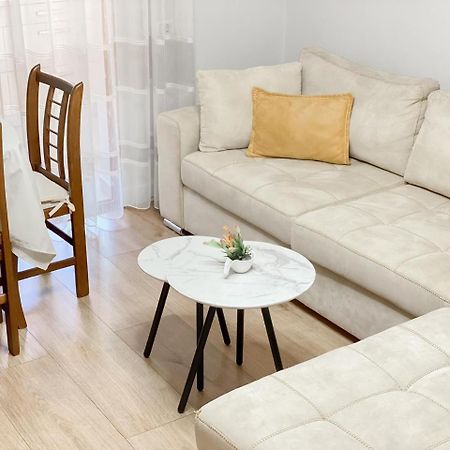 Block Inn Apartments Tiranë Luaran gambar
