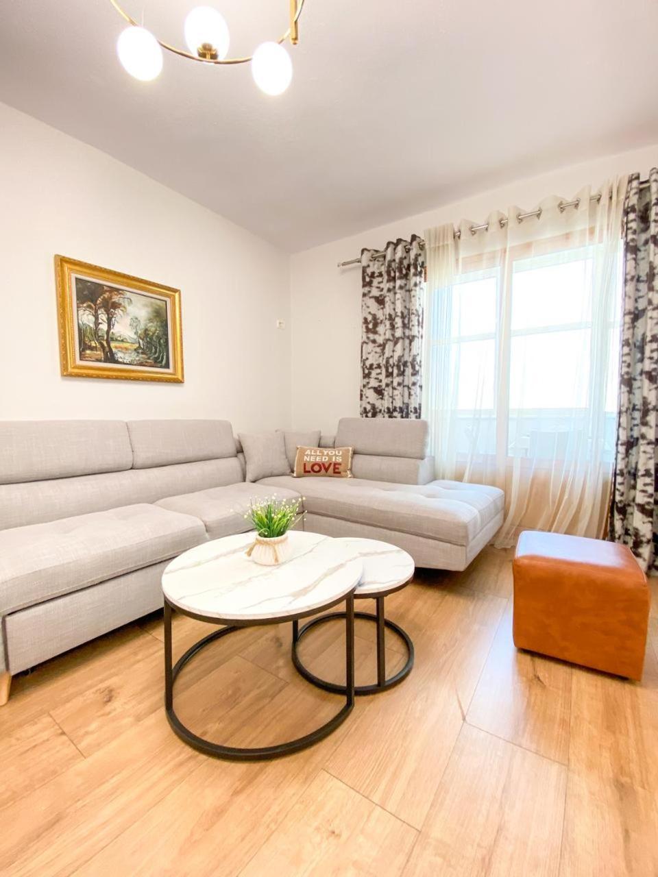 Block Inn Apartments Tiranë Luaran gambar